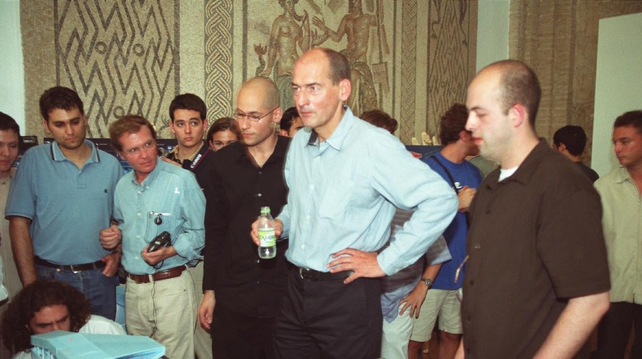 Koolhaas, durante la exposición de su proyecto en Córdoba en junio de 2001