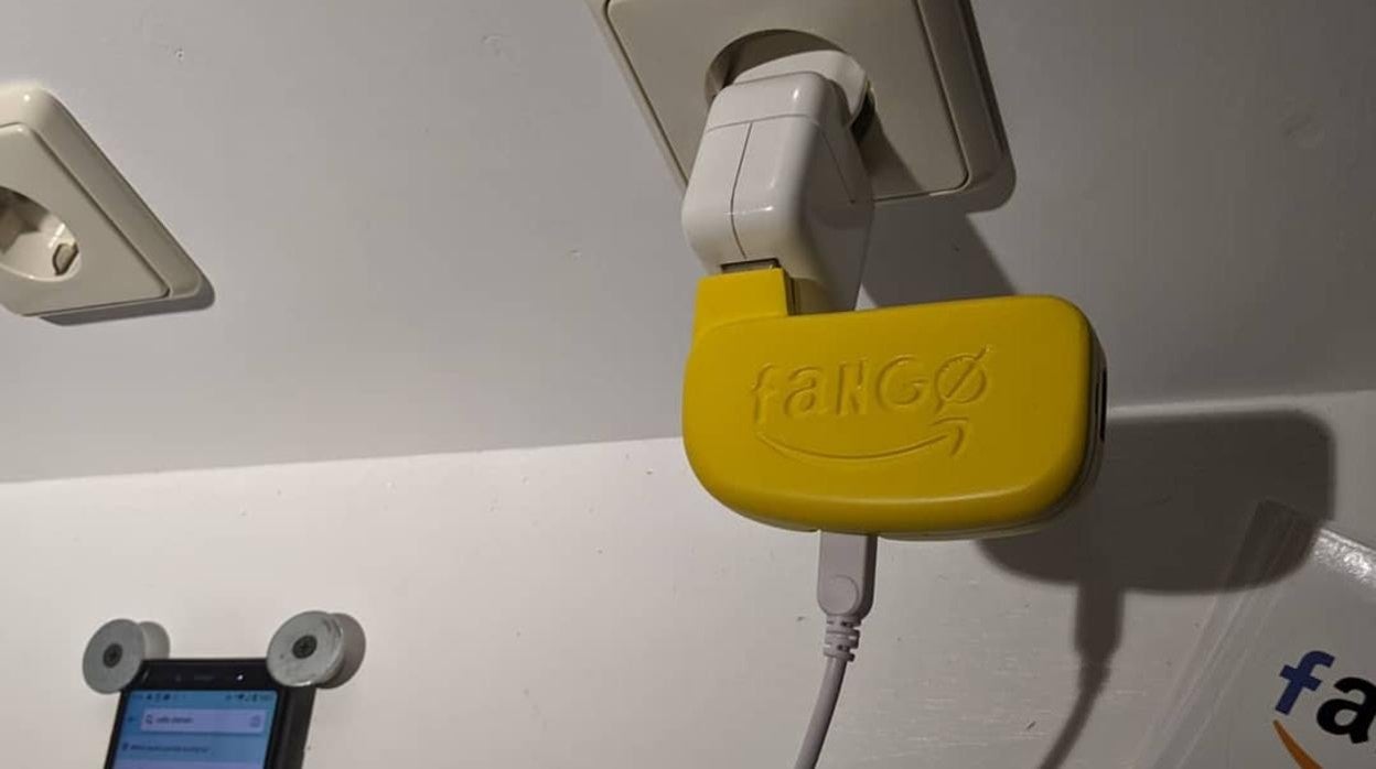 Cargador FANGØ conectado