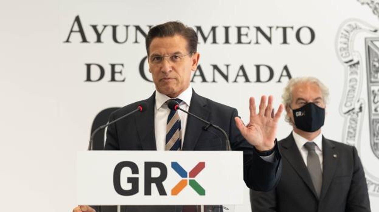 Luis Salvador durante su comparecencia este jueves