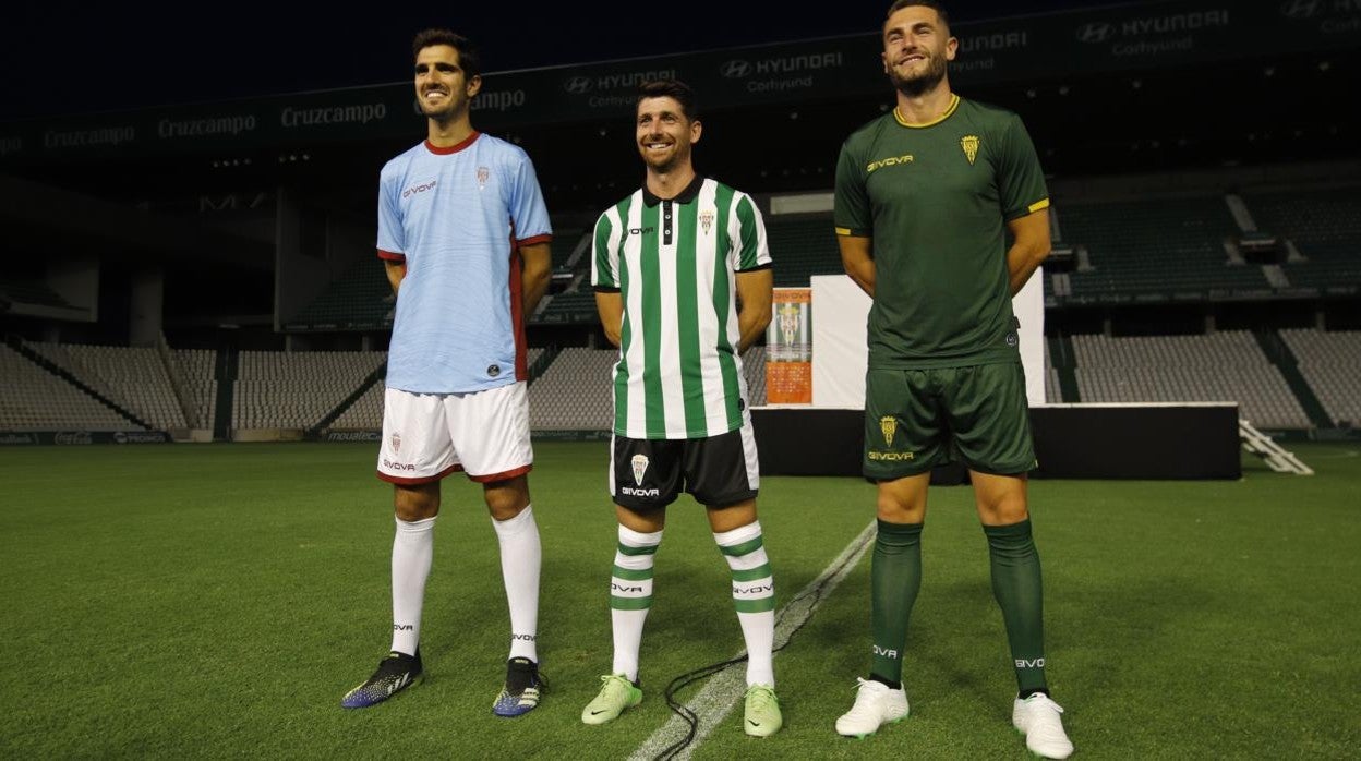 Las equipaciones del Córdoba CF para la temporada 2021-22