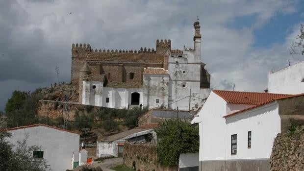 Un policía fuera de servicio rescata a un hombre de un pozo a 15 metros de profundidad en Huelva