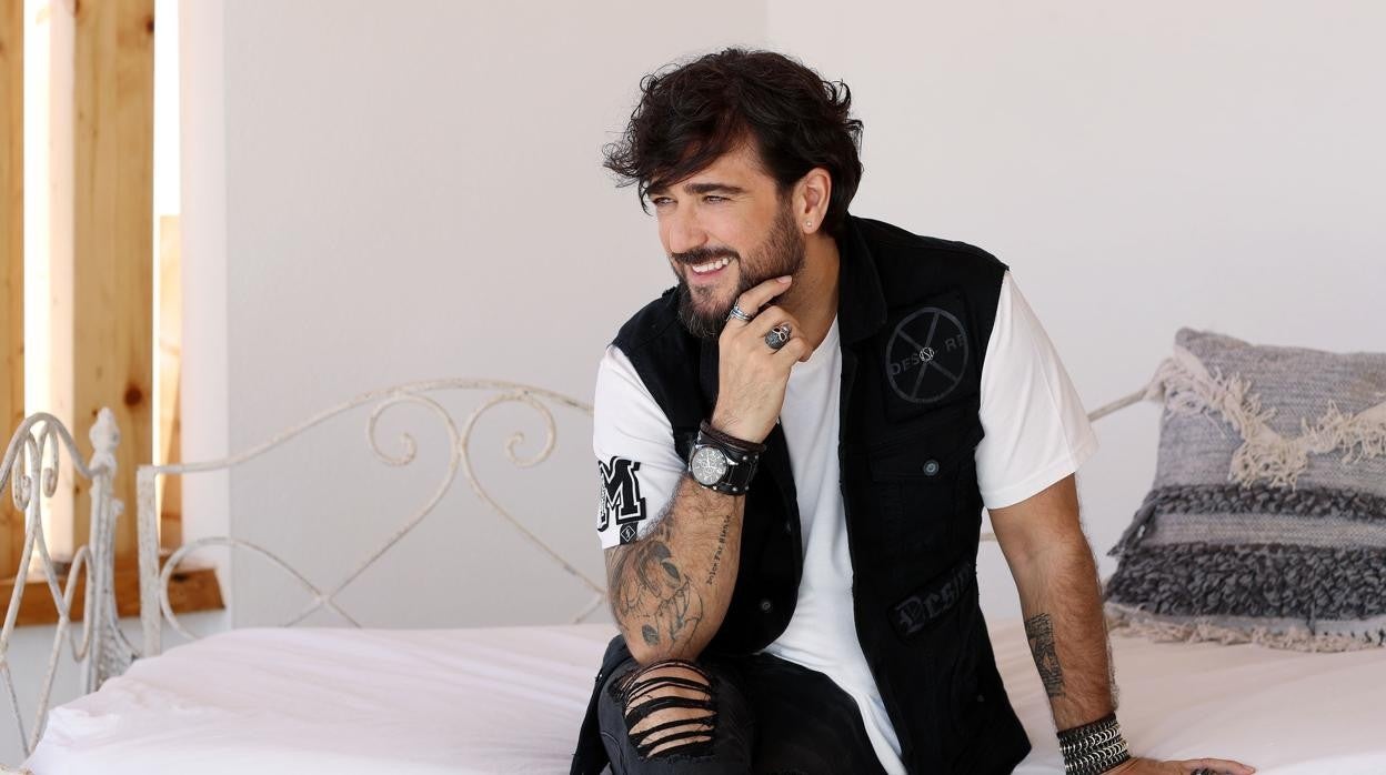 El cantante Antonio Orozco