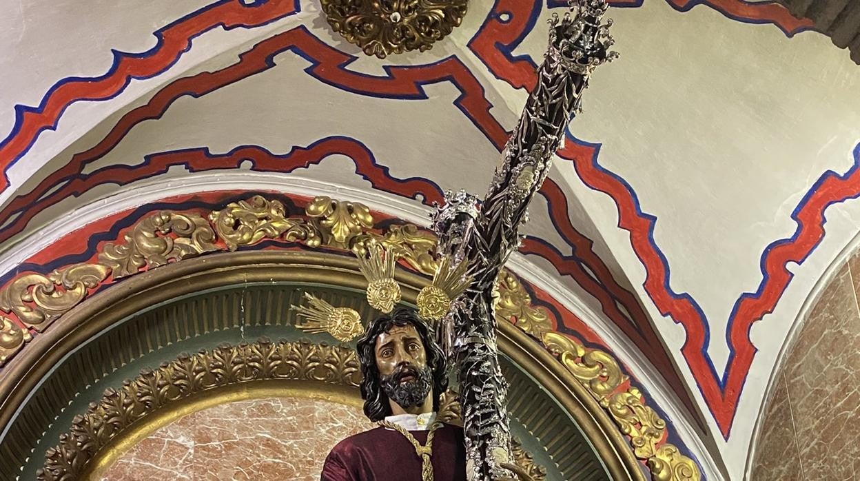 Nuestro Señor de los Reyes, con la nueva Cruz de la Vida