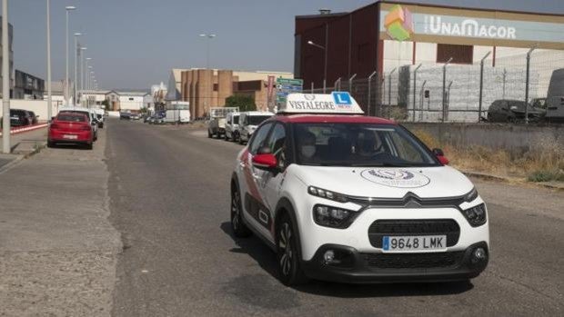 El PP pide un plan que desatasque los miles de exámenes en Córdoba para el carné de conducir