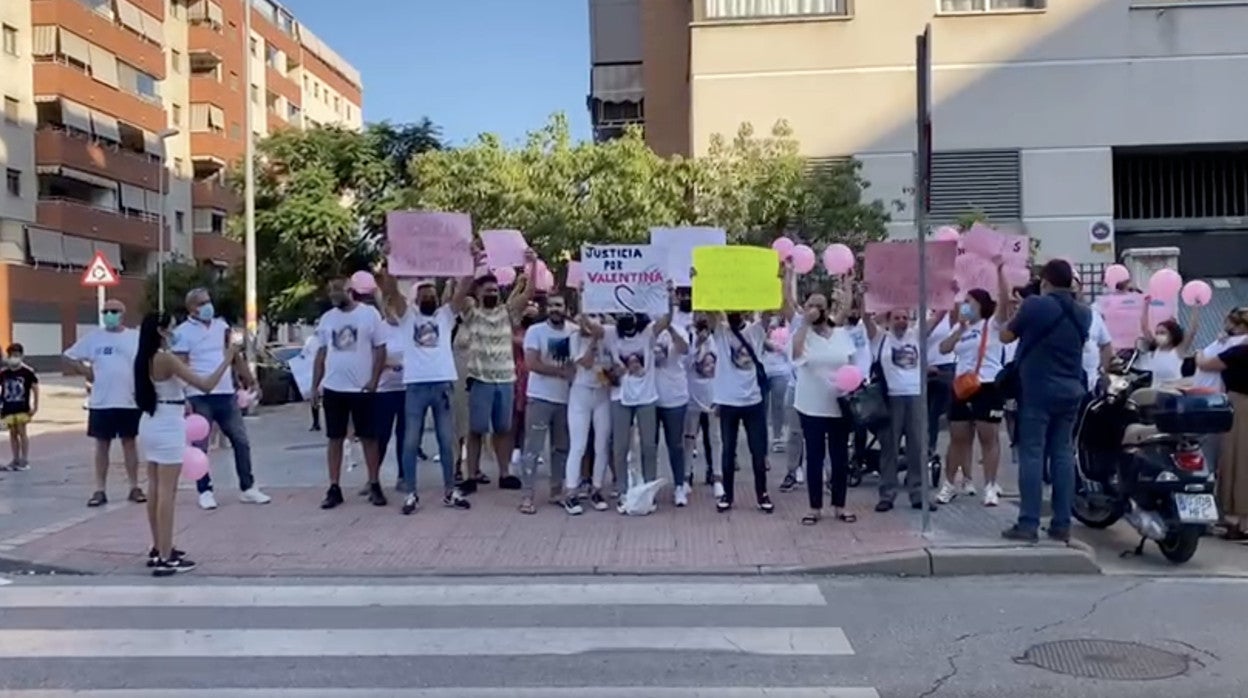 Concentración para pedir justicia para Valentina en Málaga