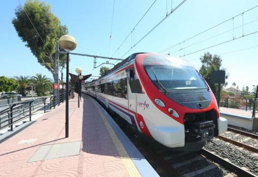 Un tren de la línea entre Málaga capital y Fuengirola