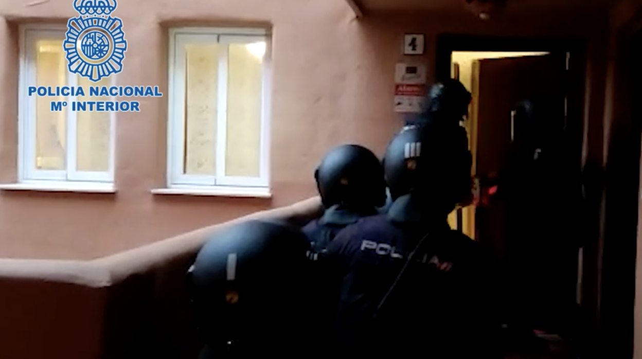 Entrada para la detención de la banda del 'Orejas' en Fuengirola