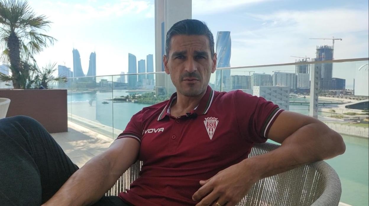 El direcdtor deportivo del Córdoba CF, Juan Gutiérrez 'Juanito', este martes en el hotel en Baréin