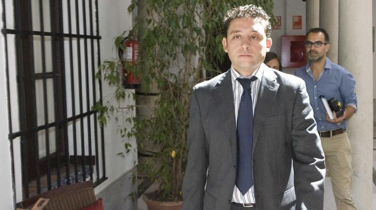 El entonces vicesecretario general del PSOE de AndalucÌa, Rafael Velasco, en 2010