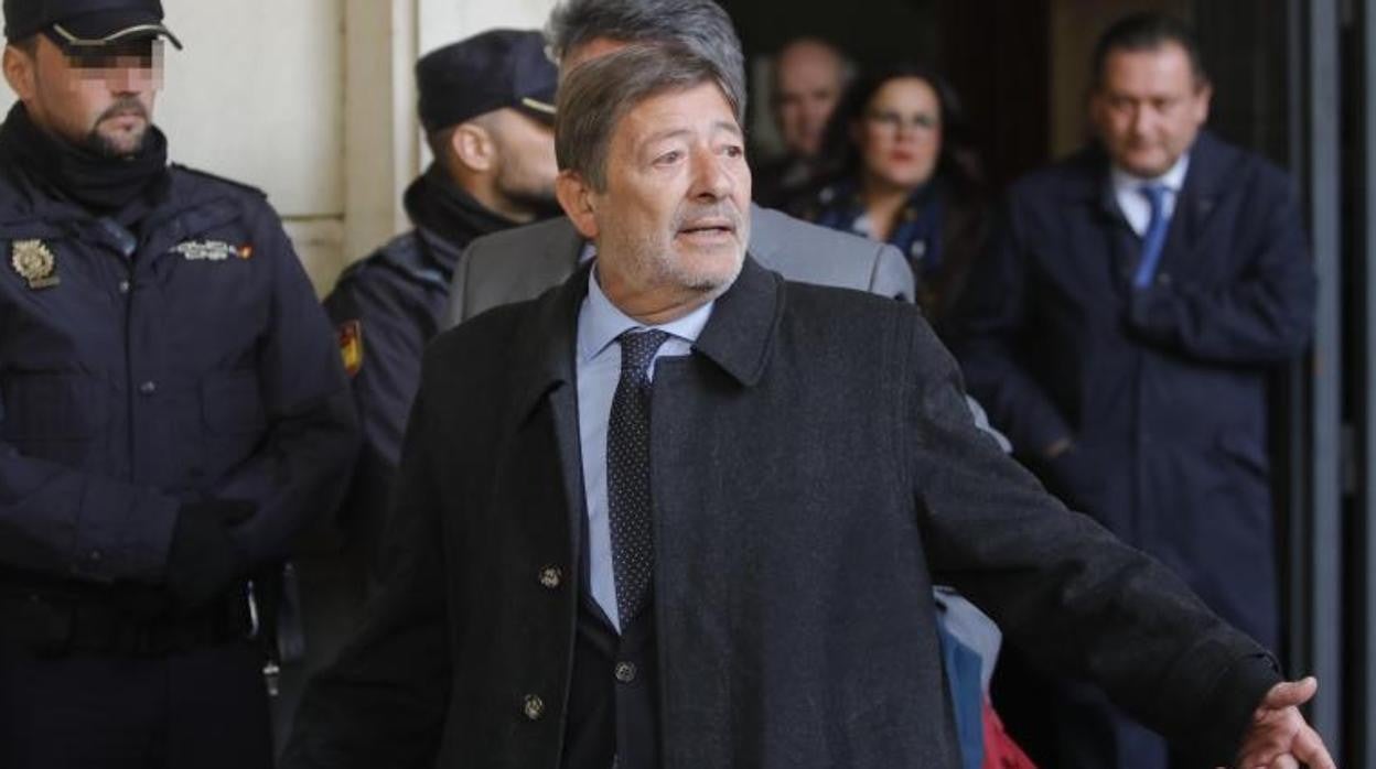 El exdirector general de Trabajo de la Junta Javier Guerrero, en la Audiencia de Sevilla en 2019