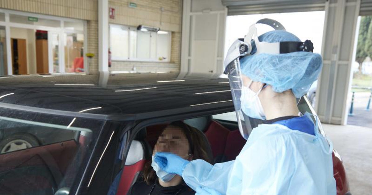 Prueba de detección Covid en el autocovid del Hospital Militar