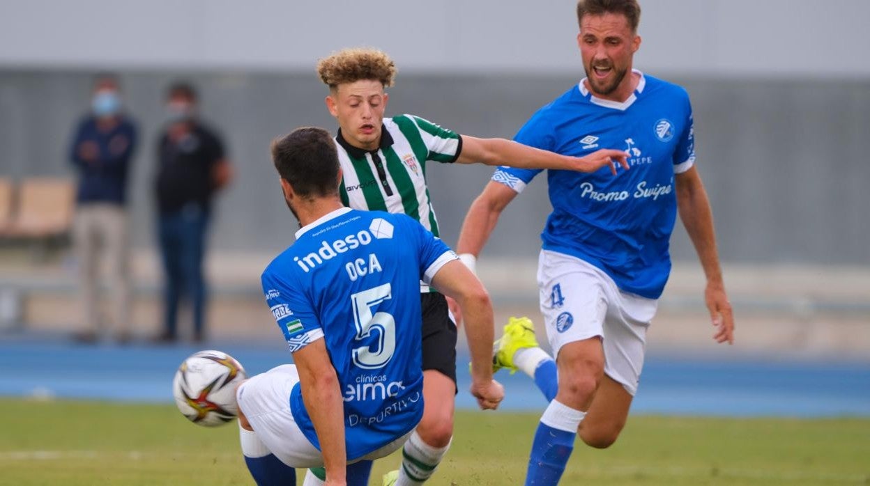 Simo supera a Oca en el primer partido de la temporada ante el Xerez DFC en Chapín