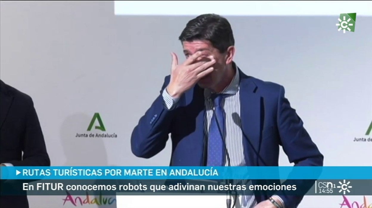 El vicepresidente de la Junta, Juan Marín, ha tenido que interrumpir su discurso