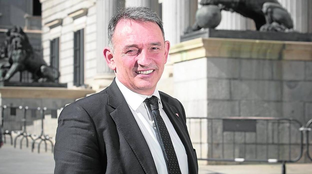 El secretario de Estado den Madrid delante del Congreso de los Diputados