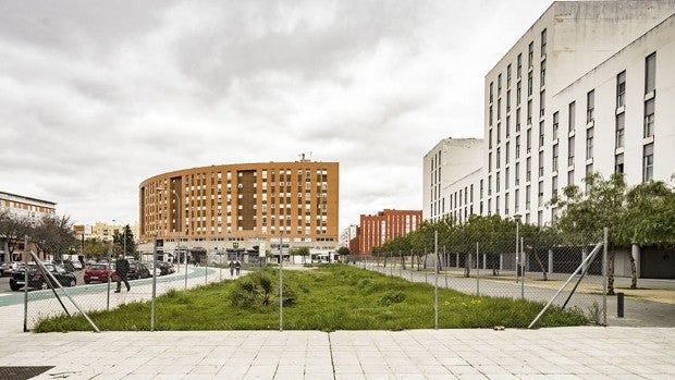 La Junta adjudica en subasta solares terciarios en seis municipios por cinco millones de euros