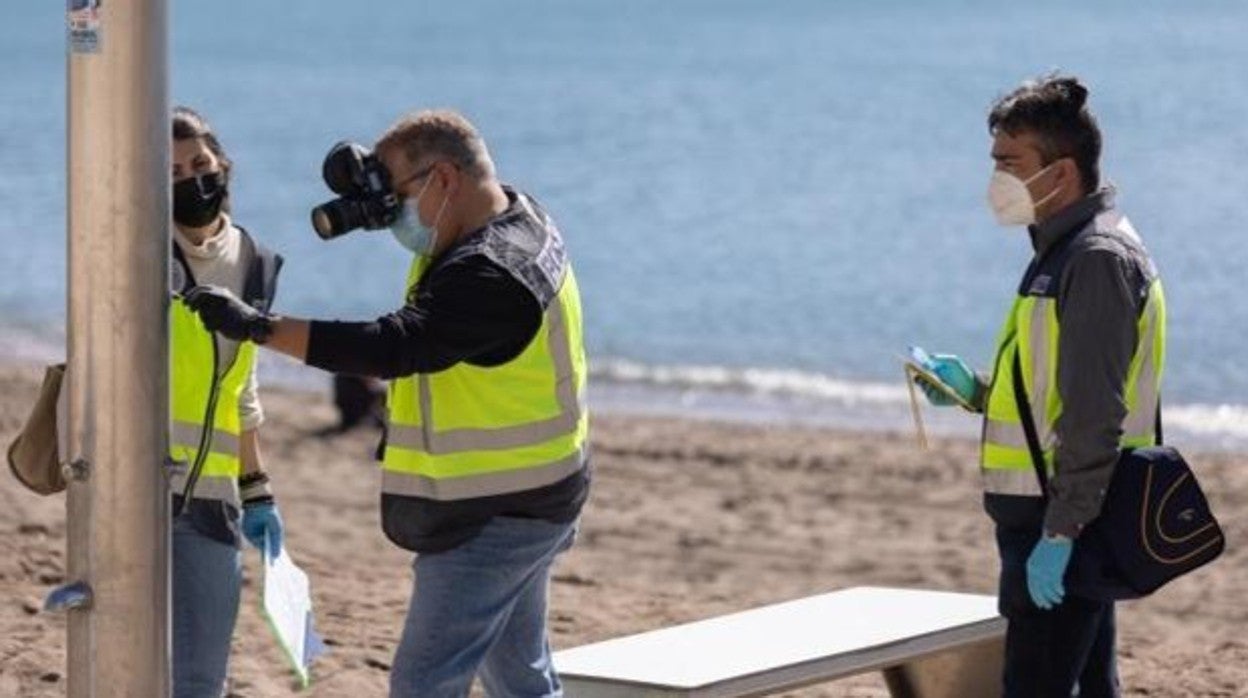 La Policía en el ultimo asesinato de un mendigo en Málaga