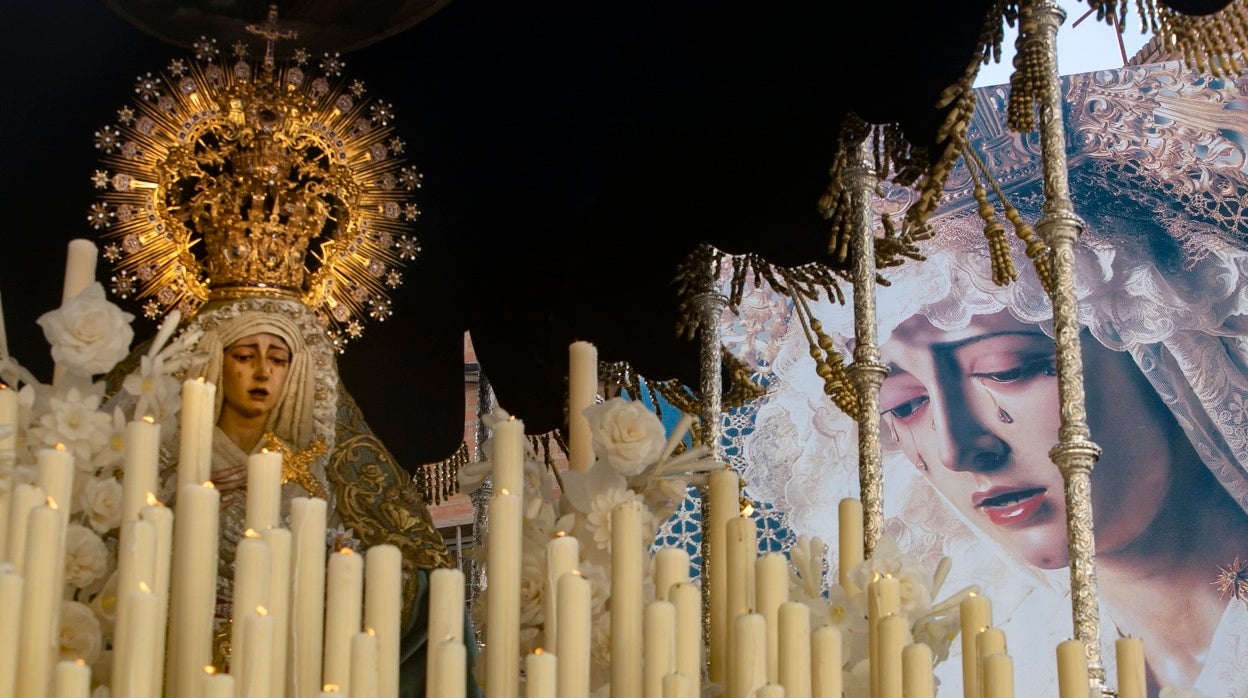 Nuestra Señora de la Estrella, el Lunes Santo en su paso de palio