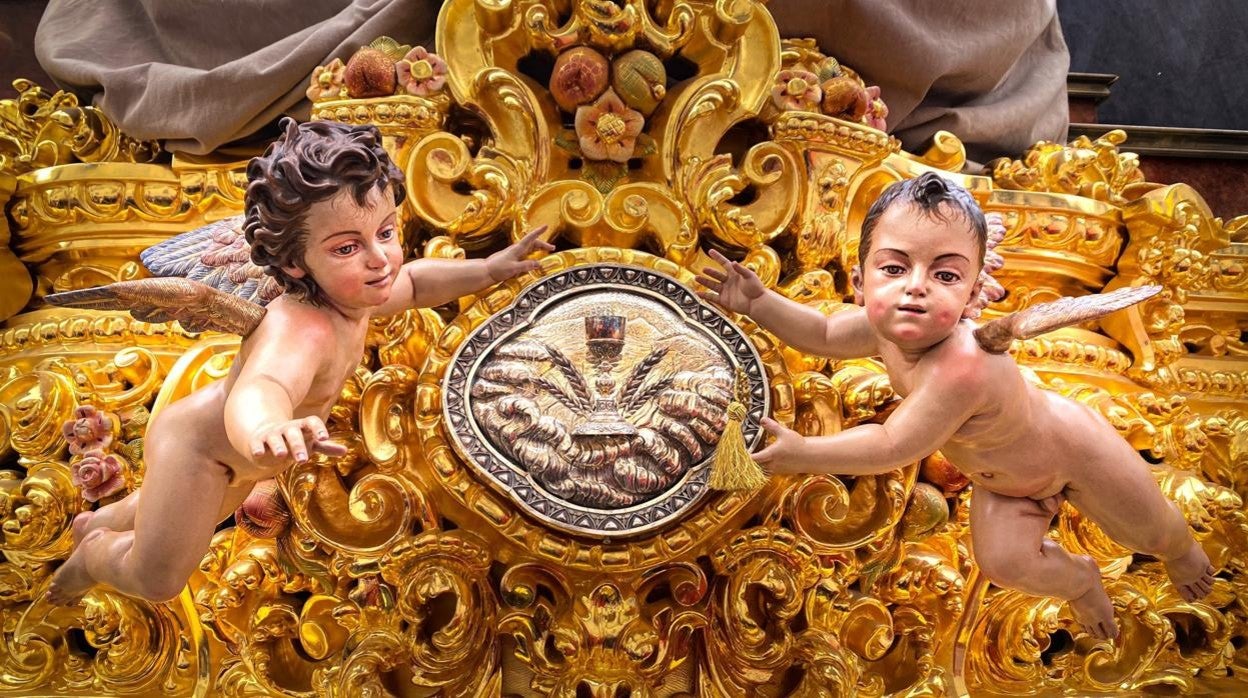 Dos de los cuatro angelitos nuevos de Romero Zafra