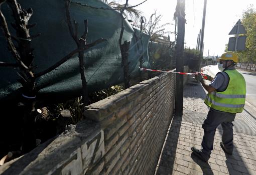 Uno de los setos de uno de las chalés que fueron incendidados