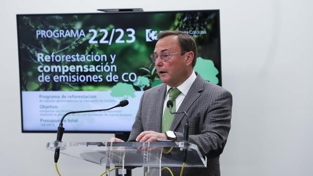 La Diputación dedica 168.000 euros a la reforestación en zonas verdes de la Vega de Córdoba