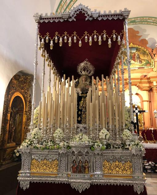 La Virgen del Rocío y Lágrimas con el estreno del respiradero frontal