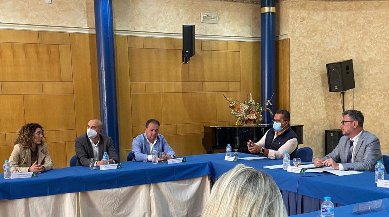 Firma del convenio entre las distintas administraciones