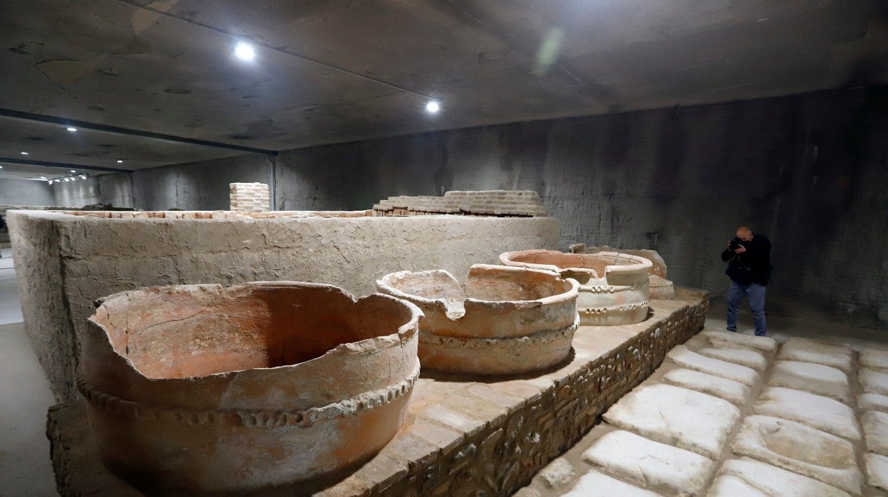 Piletas halladas durante la excavación del metro en la avenida de Andalucía