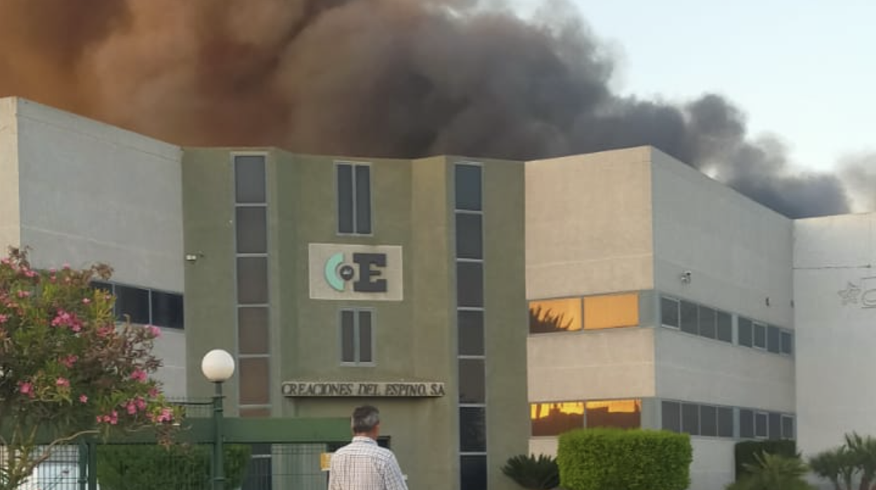 La nave se ha visto seriamente afectada por el incendio