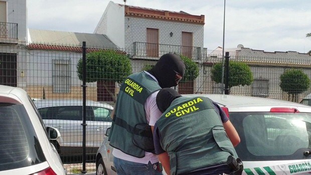 Prisión para cuatro de los seis detenidos de la red de blanqueo desarticulada en Algeciras