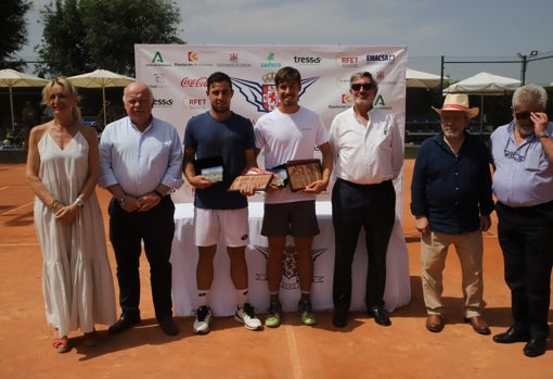 La entrega de premios del torneo que terminó este domingo
