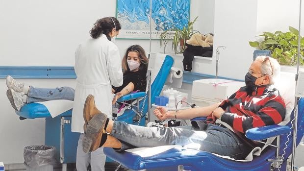 Andalucía busca cientos de sanitarios para el verano con las bolsas de Enfermería vacías