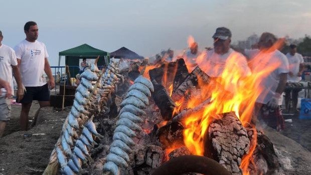 Noche de oro para la hostelería de Málaga en el primer San Juan tras la pandemia: «Estamos completos»
