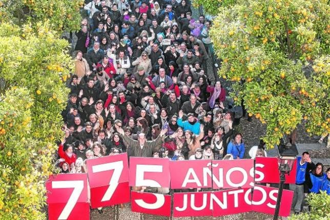 Las becas germinan en el Patio de los   Naranjos