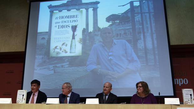 Un momento de la presentación del libro