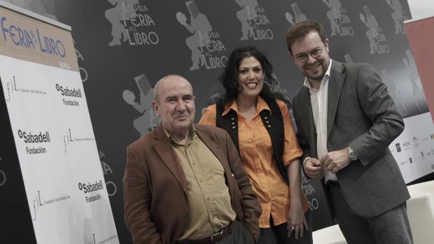 Alberto González Troyano, Eva Díaz Pérez y Javier Sierra disertaron sobre la figura de Murillo