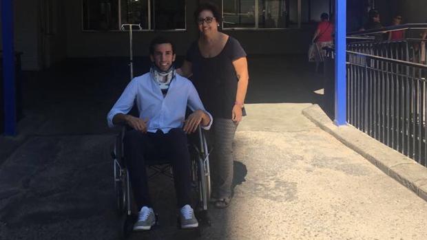 David de Miranda a la salida del centro hospitalario