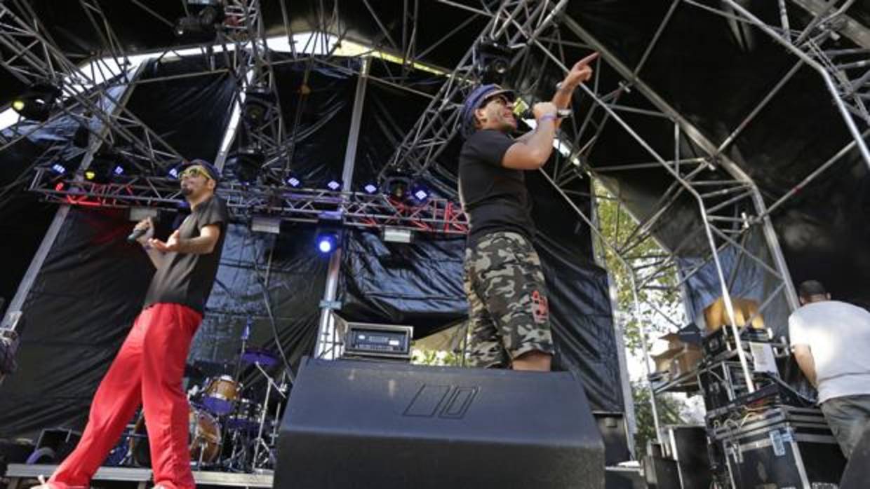 Escenario Ron Contrabando en la Alameda de Hércules