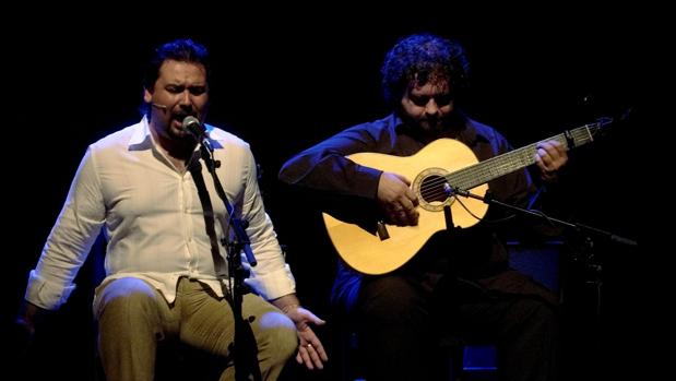 La Bienal de Flamenco promociona nuevos artistas del Polígono Sur con el ciclo «De la mano de...»