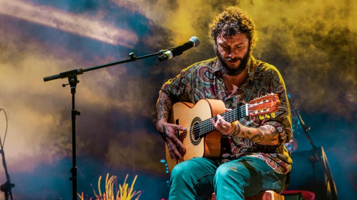 El artista gaditano Juanito Makandé, en su concierto de este sábado