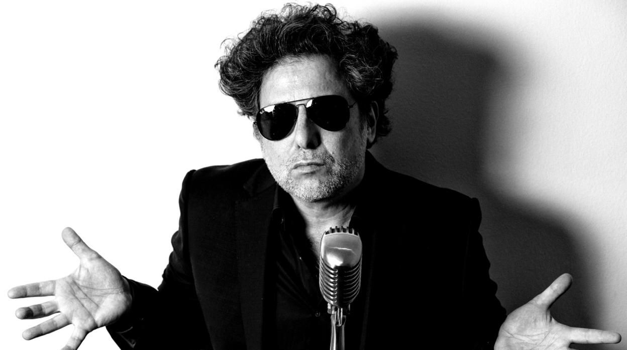 Andrés Calamaro regresa a Sevilla el próximo sábado para presentar «Cargar la suerte»