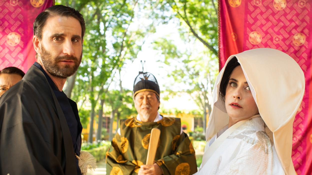 Dani Rovira y María León en una escena de «Los Japón»