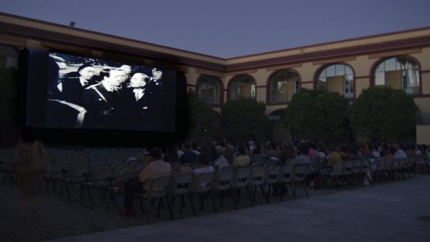 El cine de verano de la Diputación de Sevilla arranca el lunes con la mitad de su aforo por el Covid-19