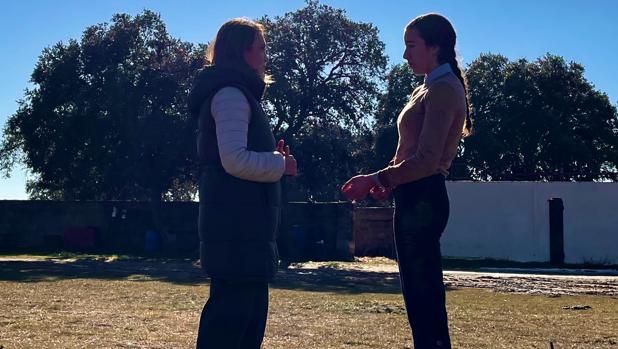 Empoderamiento de la mujer taurina: Cristina Sánchez apoderará a la novillera Raquel Martín