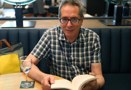 El escritor César Aira
