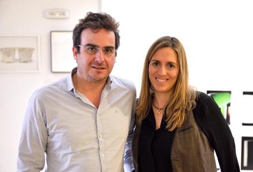 Julio Criado y Carolina Alarcón presentan obras de mujeres artistas