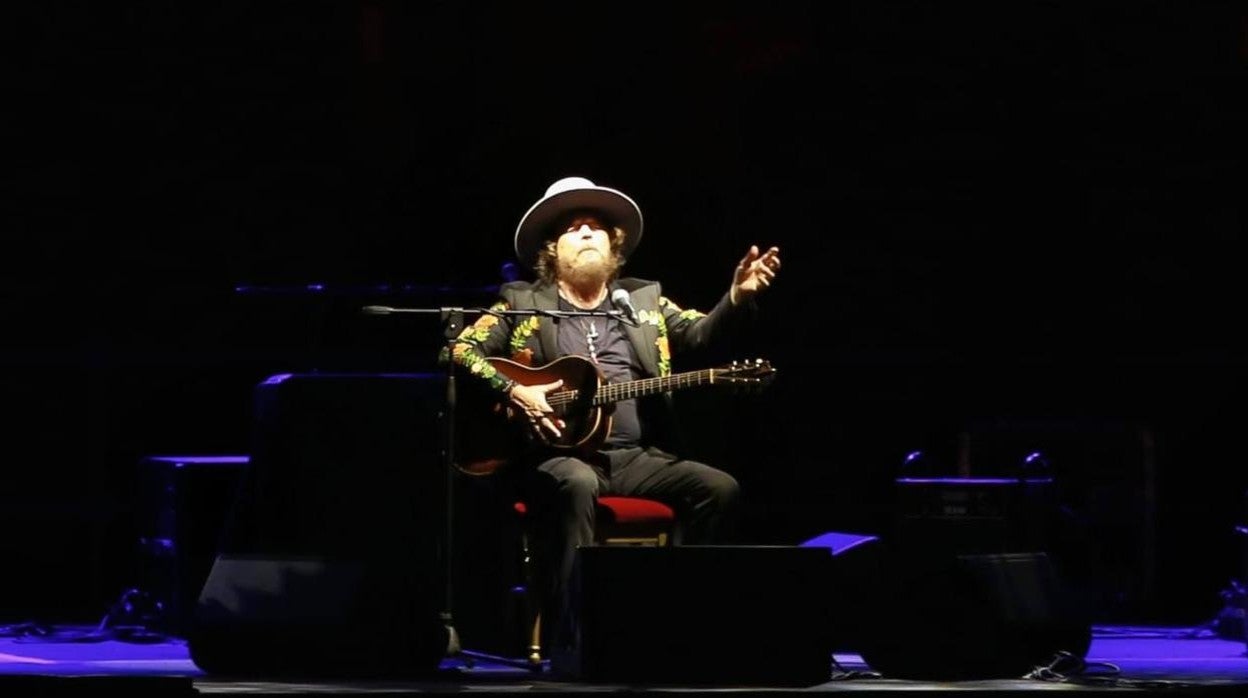 Zucchero brindó anoche un magnífico concierto en la Plaza de España