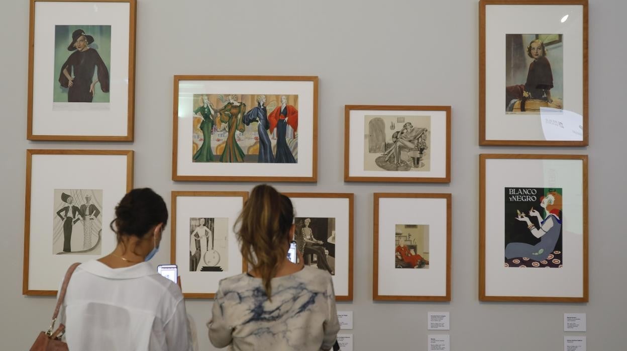 Sonia Gaya, Patricia del Pozo, Inmaculada Corcho y Álvaro Ybarra, durante la inauguración de la exposición