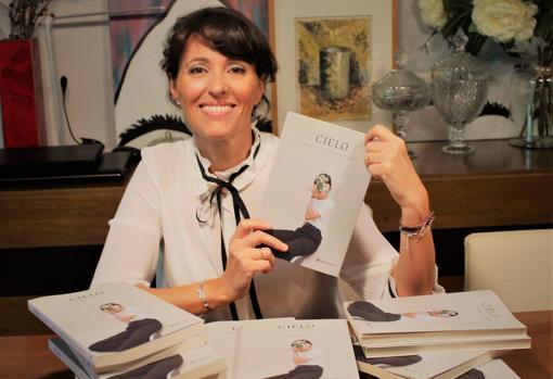 La novela invita a mirar con los ojos del alma y a detenernos en los seres queridos