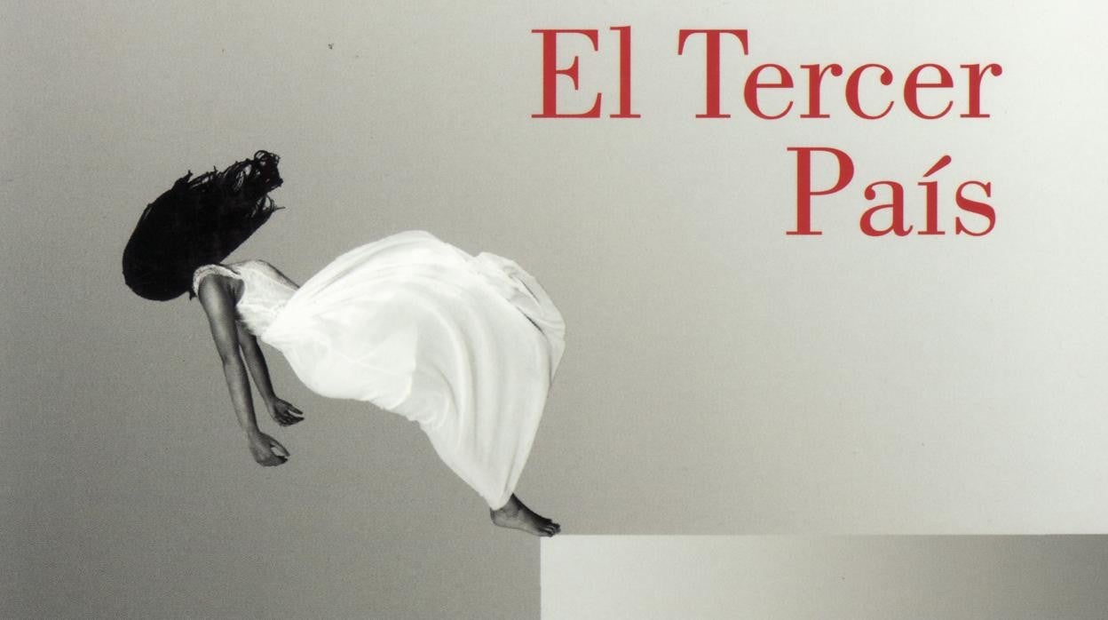 Portada del libro 'El Tercer País', de Karina Sainz Borgo
