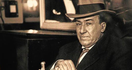 Antonio Machado en el café de las Salesas, en 1933